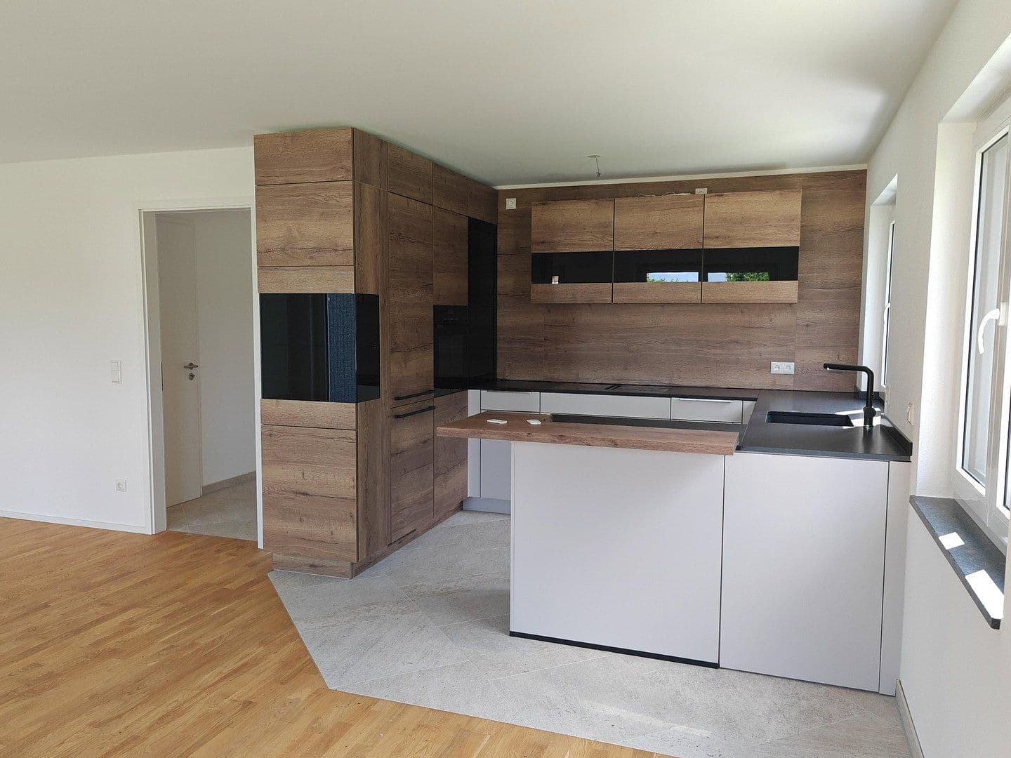 Prodej domu 175 m², pozemek 260 m², Brunnthal, Bavorsko Prodej domu 175 m², pozemek 260 m², Brunnthal, Bavorsko