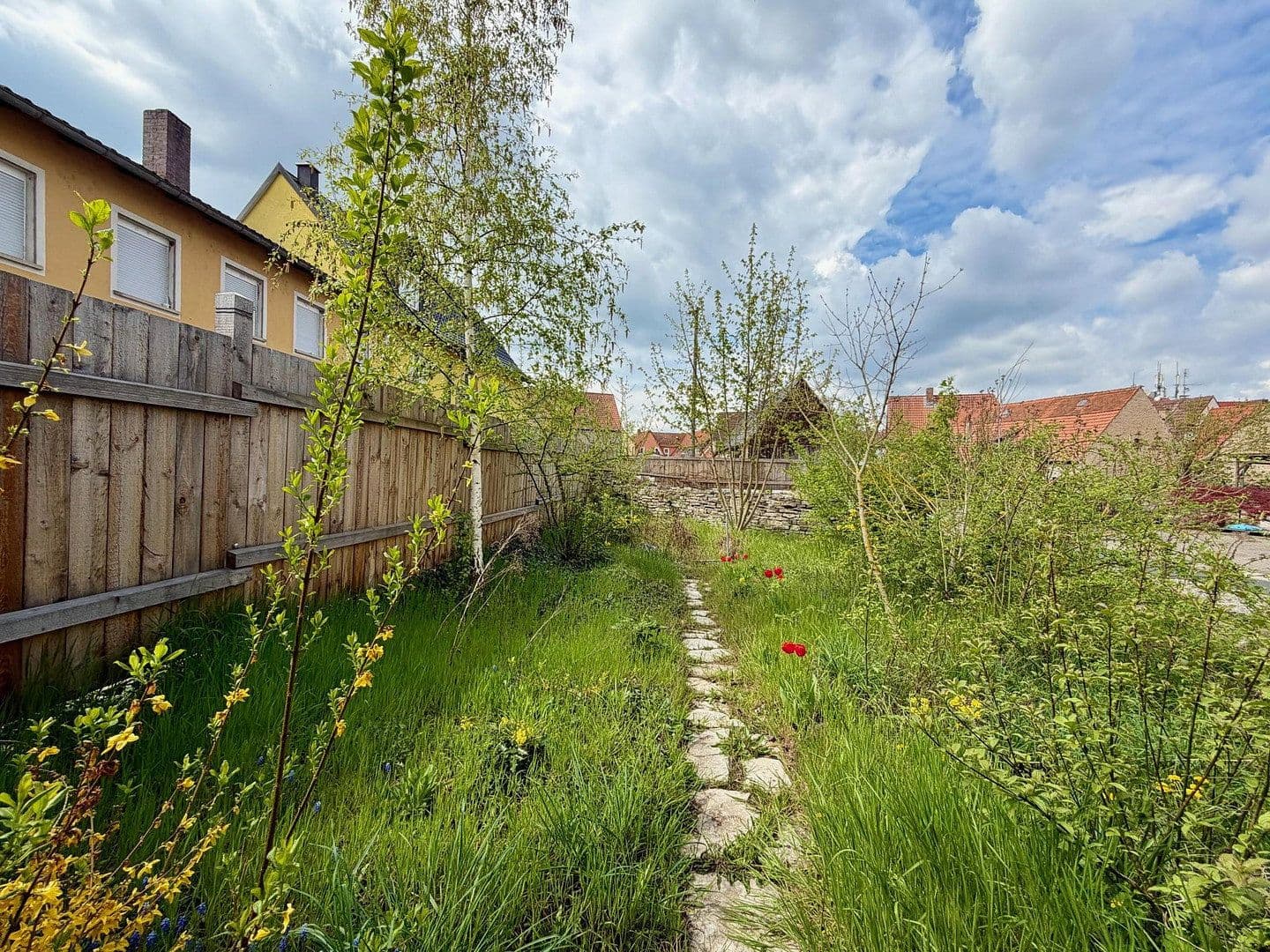 Prodej domu 208 m², pozemek 474 m², Albertshofen, Bavorsko Prodej domu 208 m², pozemek 474 m², Albertshofen, Bavorsko