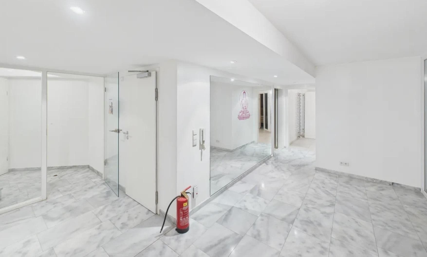 Prodej domu 520 m², pozemek 697 m², Fritz-Ulrich-Str. 105, Heilbronn, Bádensko-Württembersko Prodej domu 520 m², pozemek 697 m², Fritz-Ulrich-Str. 105, Heilbronn, Bádensko-Württembersko