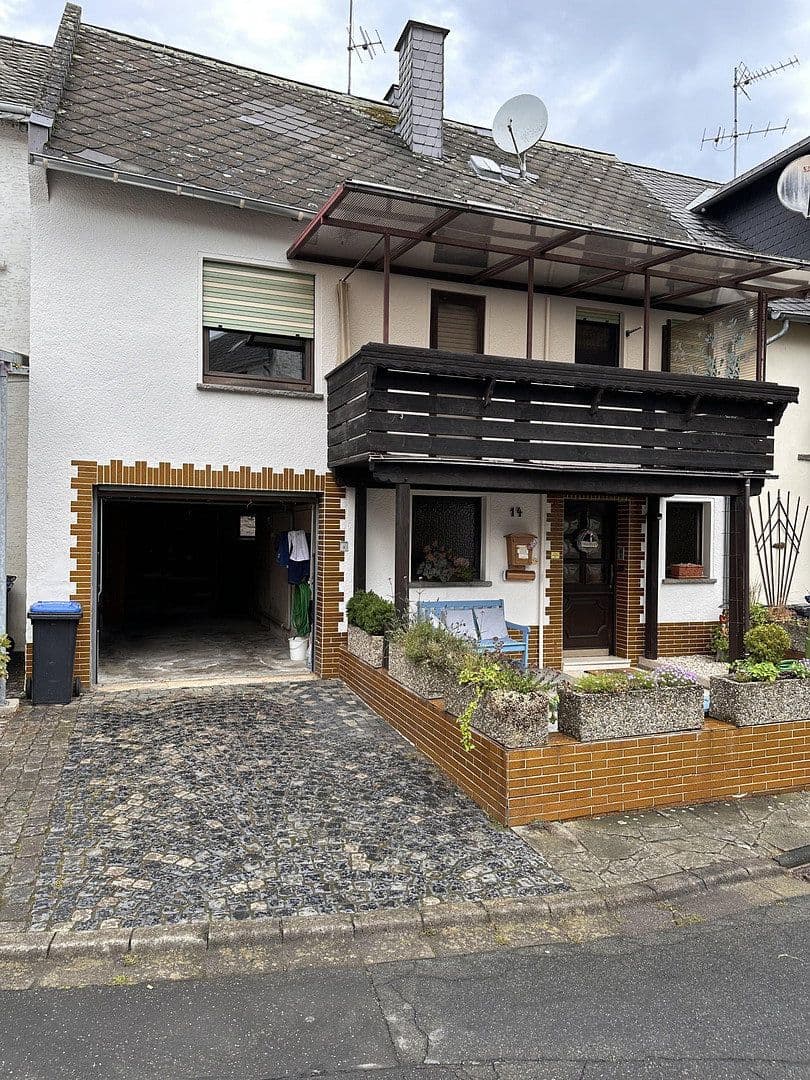 Pronájem domu 90 m², pozemek 110 m², Kollig, Porýní-Falc Pronájem domu 90 m², pozemek 110 m², Kollig, Porýní-Falc