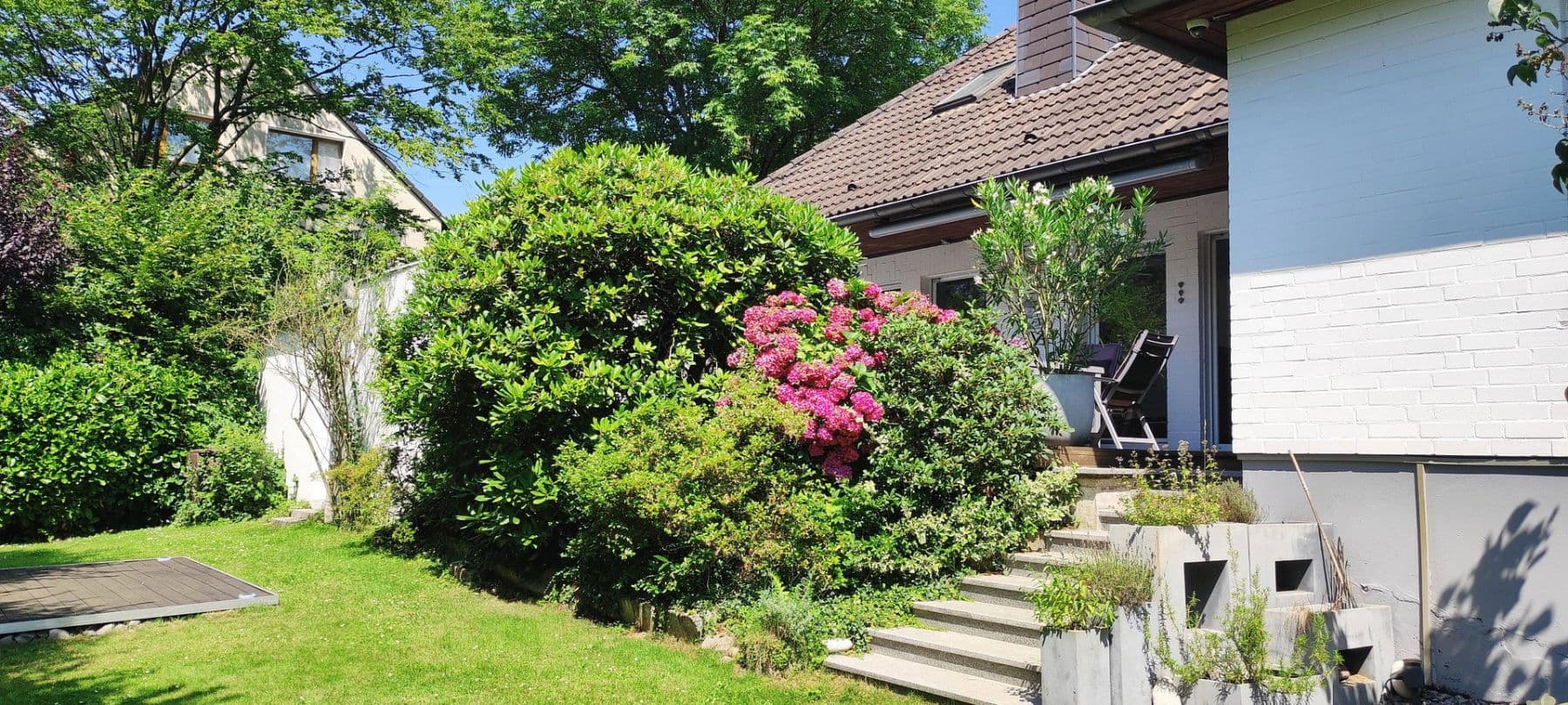 Prodej domu 297 m², pozemek 865 m², Ratingen, Severní Porýní-Vestfálsko Prodej domu 297 m², pozemek 865 m², Ratingen, Severní Porýní-Vestfálsko