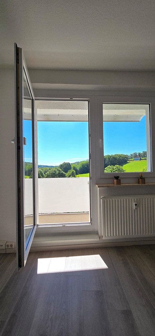 Pronájem bytu 3+1 63 m², Auerbachstr. 38, Gera, Durynsko Pronájem bytu 3+1 63 m², Auerbachstr. 38, Gera, Durynsko