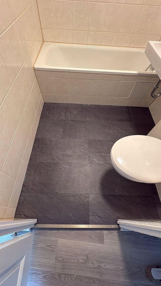 Pronájem bytu 3+1 63 m², Auerbachstr. 38, Gera, Durynsko Pronájem bytu 3+1 63 m², Auerbachstr. 38, Gera, Durynsko