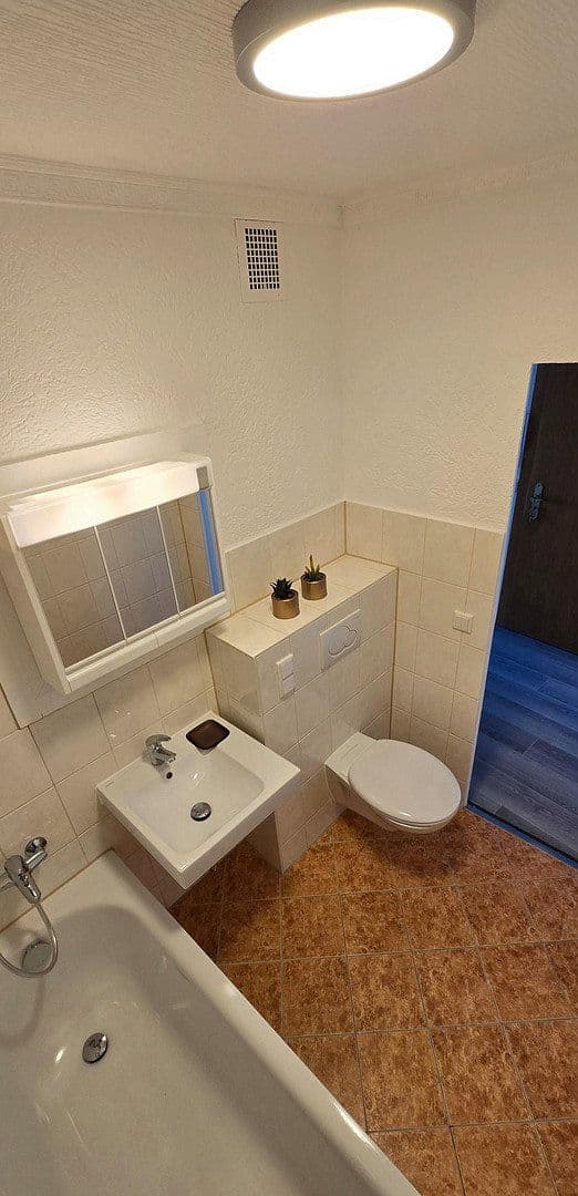 Pronájem bytu 3+1 63 m², Auerbachstr. 38, Gera, Durynsko Pronájem bytu 3+1 63 m², Auerbachstr. 38, Gera, Durynsko