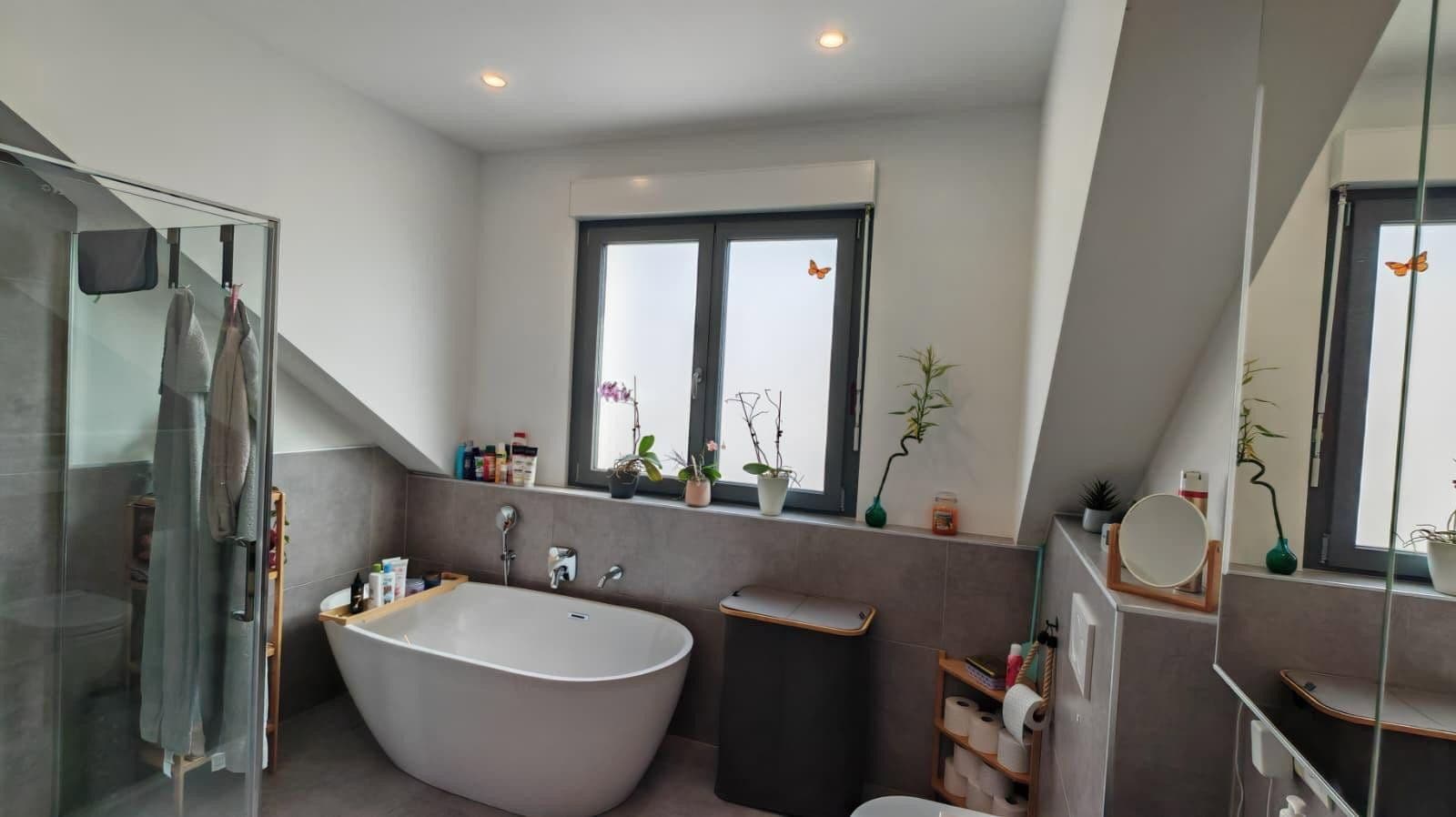 Pronájem bytu 3+1 97 m², Forstgasse 33, Haßloch, Porýní-Falc Pronájem bytu 3+1 97 m², Forstgasse 33, Haßloch, Porýní-Falc