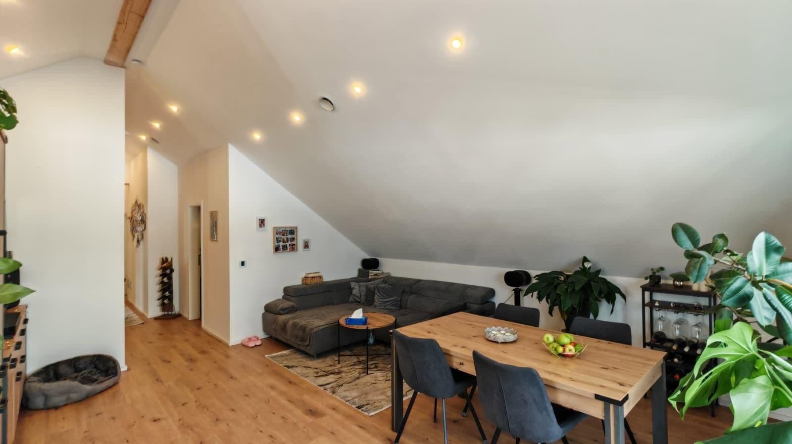 Pronájem bytu 3+1 97 m², Forstgasse 33, Haßloch, Porýní-Falc Pronájem bytu 3+1 97 m², Forstgasse 33, Haßloch, Porýní-Falc