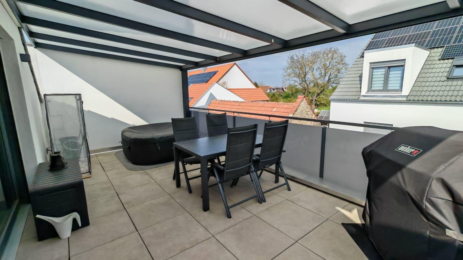 Pronájem bytu 3+1 97 m², Forstgasse 33, Haßloch, Porýní-Falc Pronájem bytu 3+1 97 m², Forstgasse 33, Haßloch, Porýní-Falc