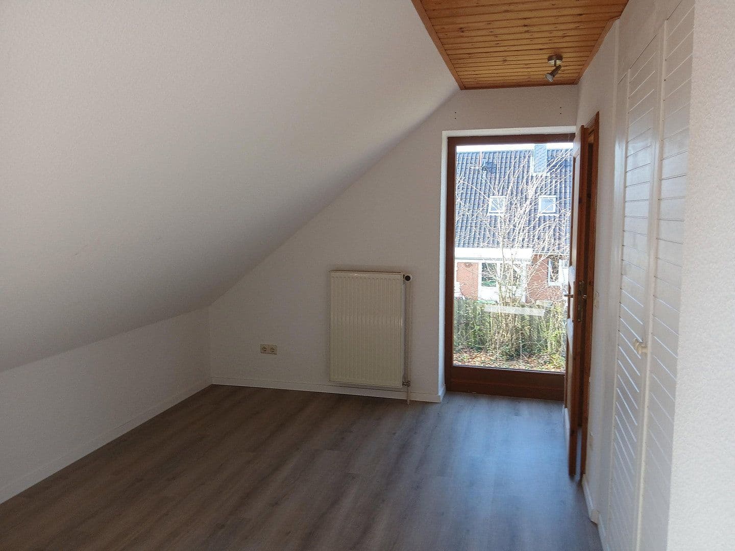 Prodej domu 140 m², pozemek 2.001 m², Büdelsdorf, Šlesvicko-Holštýnsko Prodej domu 140 m², pozemek 2.001 m², Büdelsdorf, Šlesvicko-Holštýnsko