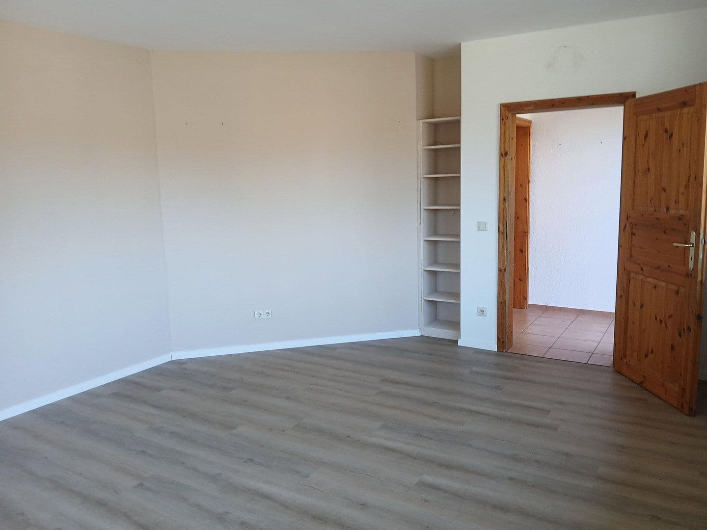 Prodej domu 140 m², pozemek 2.001 m², Büdelsdorf, Šlesvicko-Holštýnsko Prodej domu 140 m², pozemek 2.001 m², Büdelsdorf, Šlesvicko-Holštýnsko