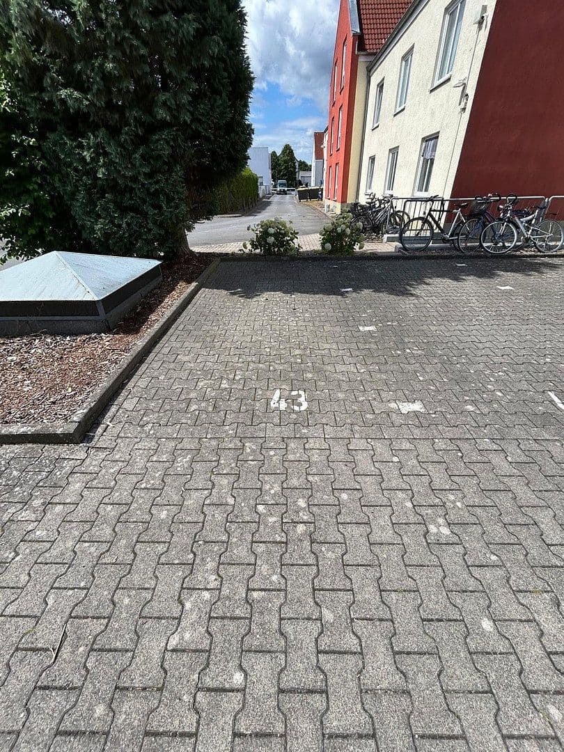 Pronájem bytu 1+1 21 m², Salzufler Str. 72, Bielefeld, Severní Porýní-Vestfálsko Pronájem bytu 1+1 21 m², Salzufler Str. 72, Bielefeld, Severní Porýní-Vestfálsko