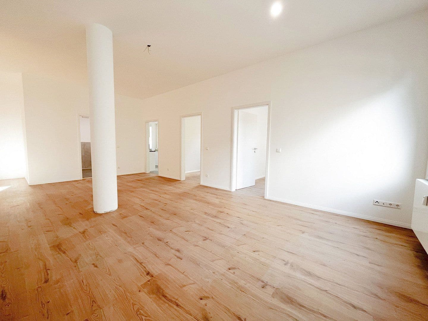 Pronájem bytu 4+kk 97 m², Ilsfeld, Bádensko-Württembersko Pronájem bytu 4+kk 97 m², Ilsfeld, Bádensko-Württembersko