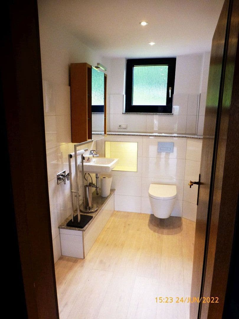 Pronájem bytu 3+1 90 m², Niedernhausen, Hessen Pronájem bytu 3+1 90 m², Niedernhausen, Hessen