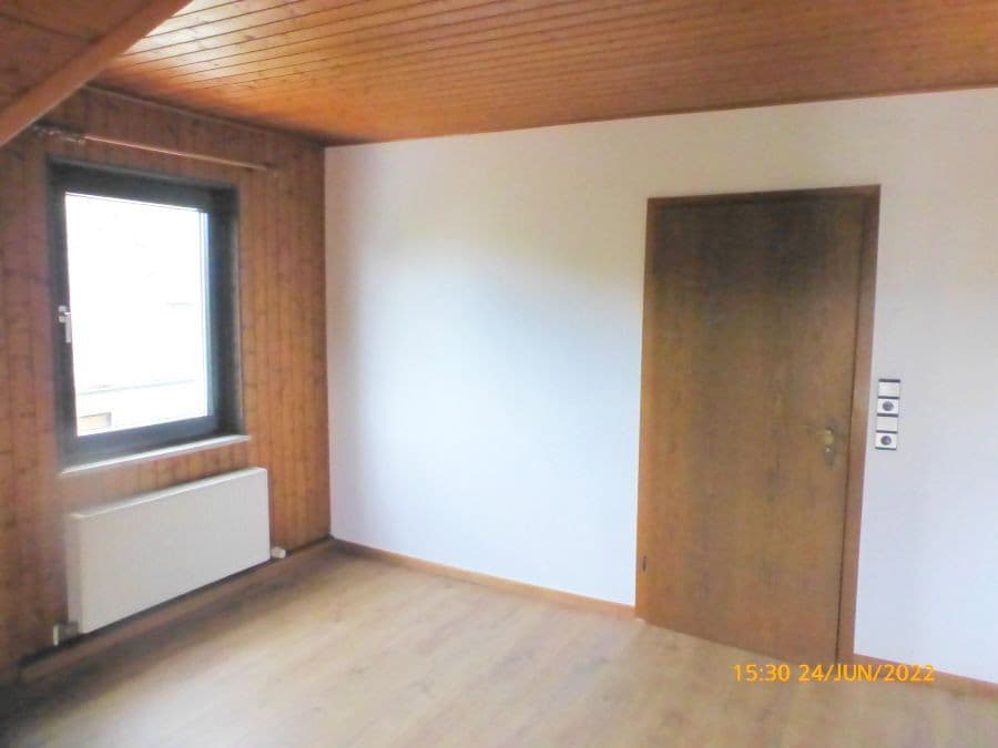 Pronájem bytu 3+1 90 m², Niedernhausen, Hessen Pronájem bytu 3+1 90 m², Niedernhausen, Hessen