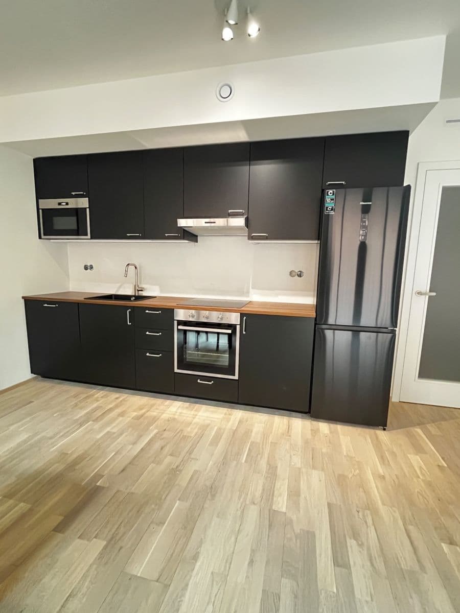 Pronájem bytu 2+kk 52 m², U Lihovaru, Praha, Praha Pronájem bytu 2+kk 52 m², U Lihovaru, Praha, Praha