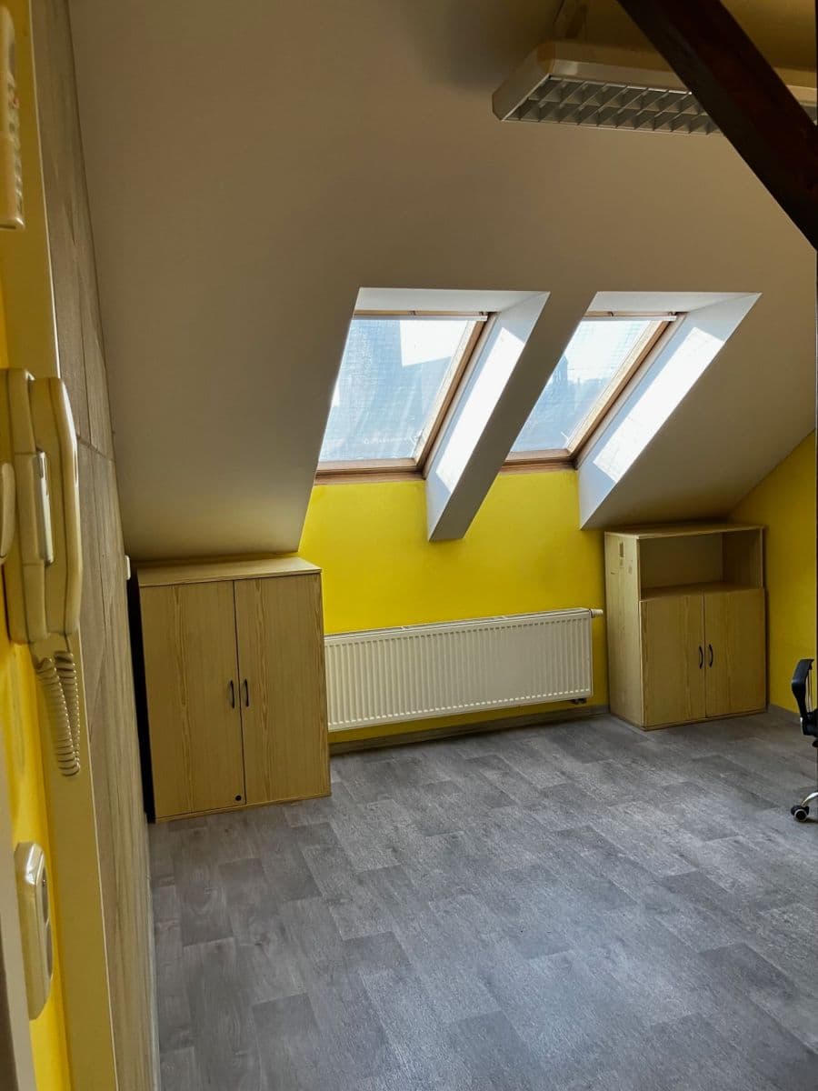 Pronájem nebytového prostoru 644 m², Riegrova, Kralupy nad Vltavou, Středočeský kraj Pronájem nebytového prostoru 644 m², Riegrova, Kralupy nad Vltavou, Středočeský kraj