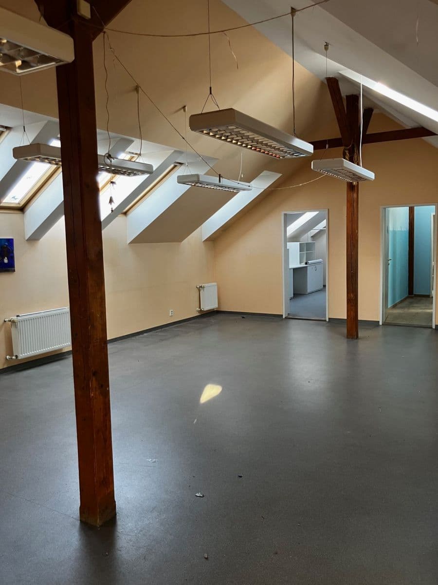 Pronájem nebytového prostoru 755 m², Smetanova, Kralupy nad Vltavou, Středočeský kraj Pronájem nebytového prostoru 755 m², Smetanova, Kralupy nad Vltavou, Středočeský kraj