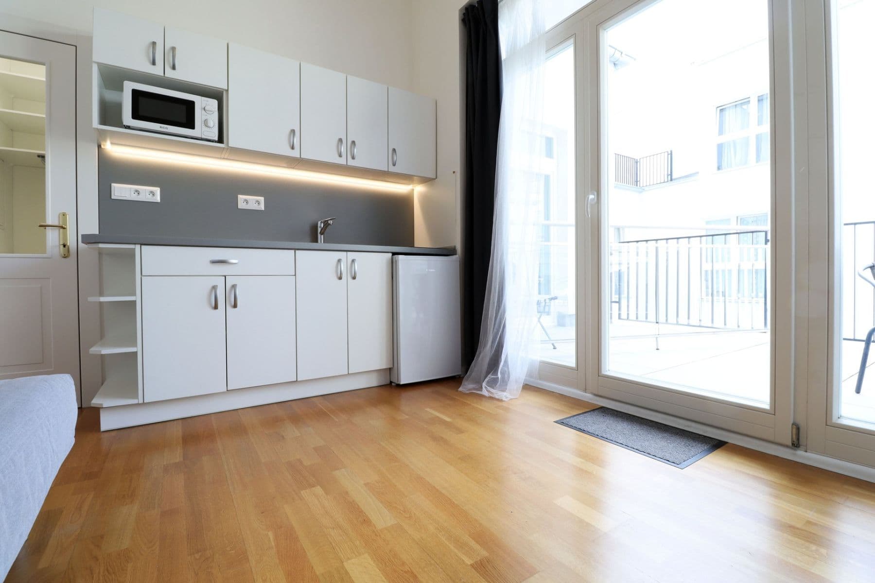 Pronájem bytu 1+kk 26 m², Záhřebská, Praha, Praha Pronájem bytu 1+kk 26 m², Záhřebská, Praha, Praha