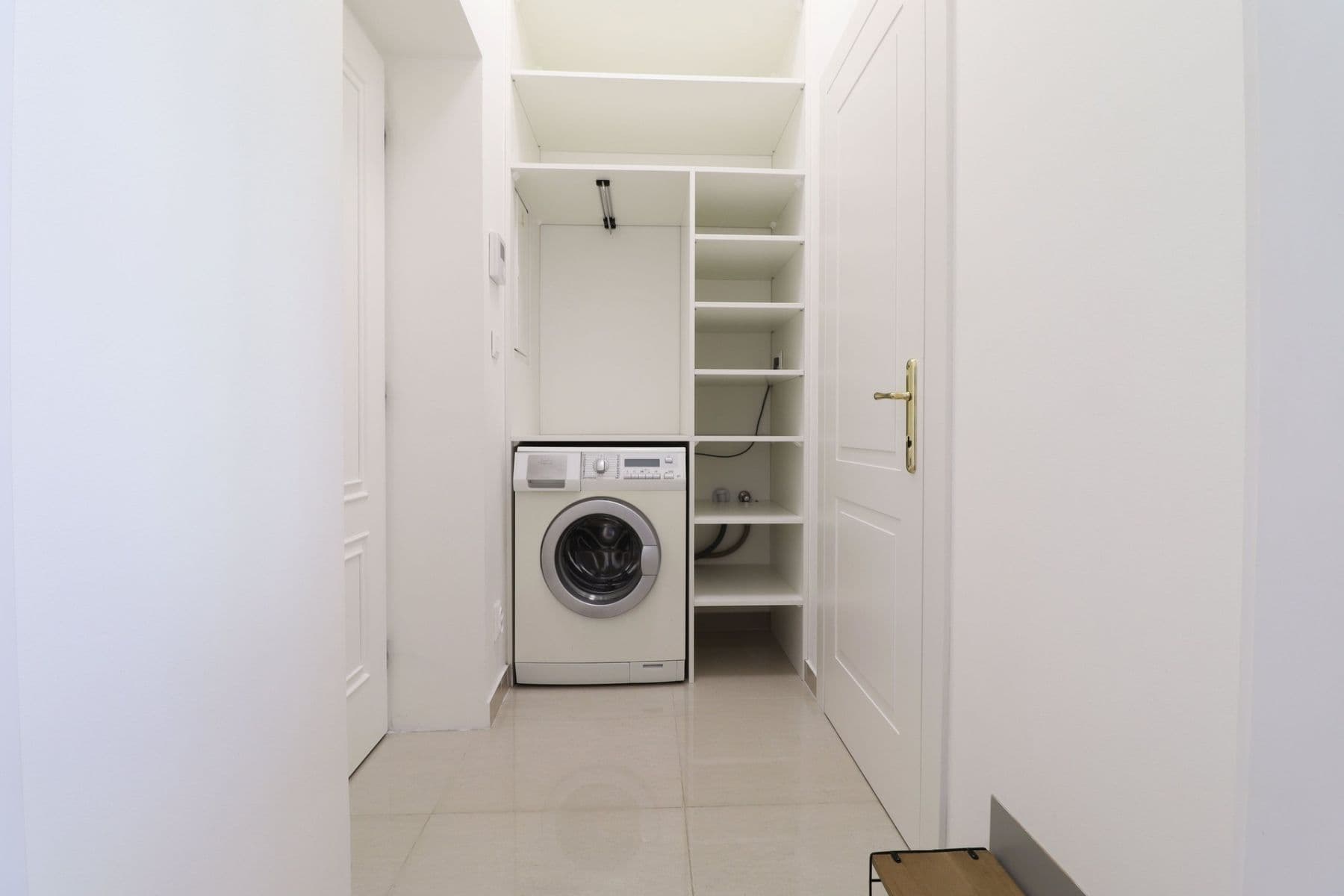 Pronájem bytu 1+kk 26 m², Záhřebská, Praha, Praha Pronájem bytu 1+kk 26 m², Záhřebská, Praha, Praha