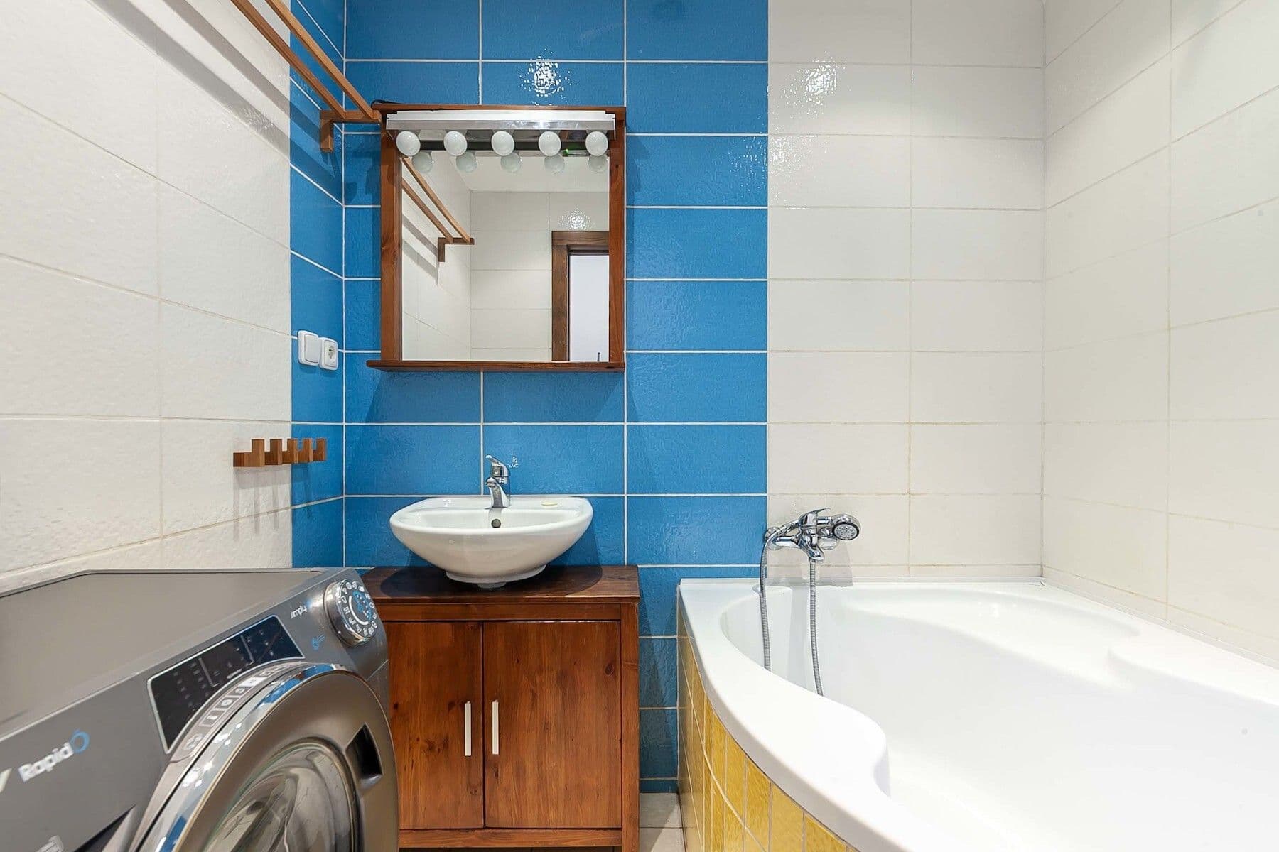 Prodej bytu 1+1 39 m², Křížová, Praha, Praha Prodej bytu 1+1 39 m², Křížová, Praha, Praha