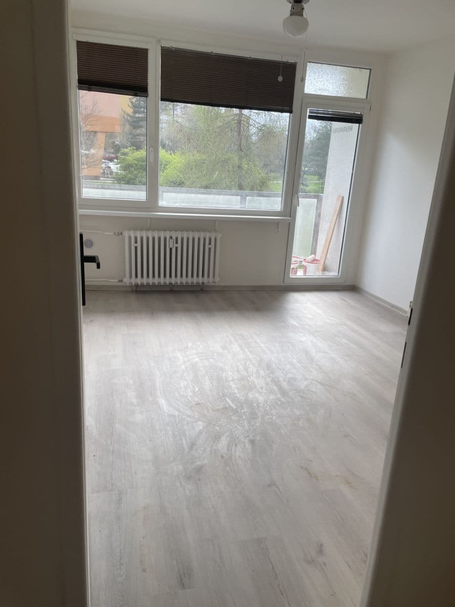 Pronájem bytu 2+1 65 m², Kundratická, Chomutov, Ústecký kraj Pronájem bytu 2+1 65 m², Kundratická, Chomutov, Ústecký kraj