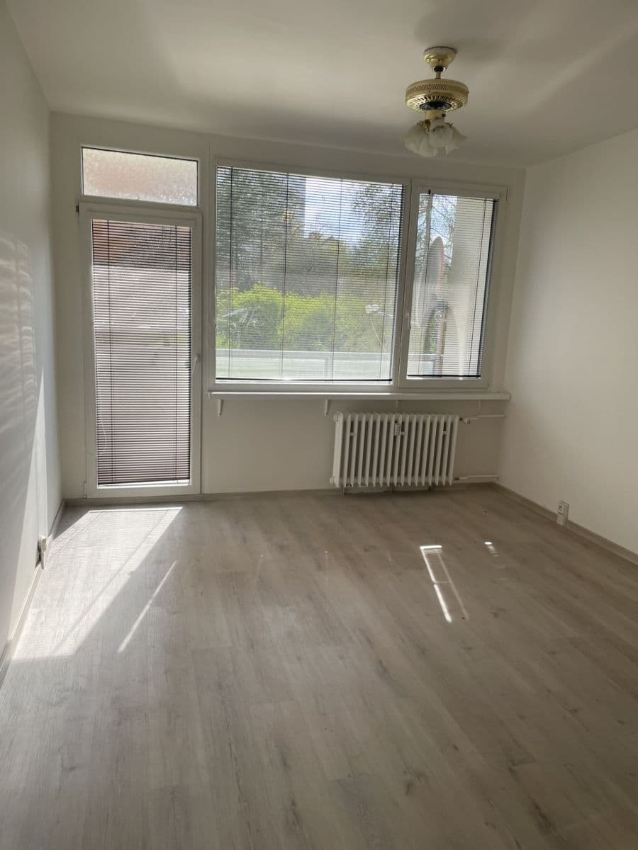 Pronájem bytu 2+1 65 m², Kundratická, Chomutov, Ústecký kraj Pronájem bytu 2+1 65 m², Kundratická, Chomutov, Ústecký kraj