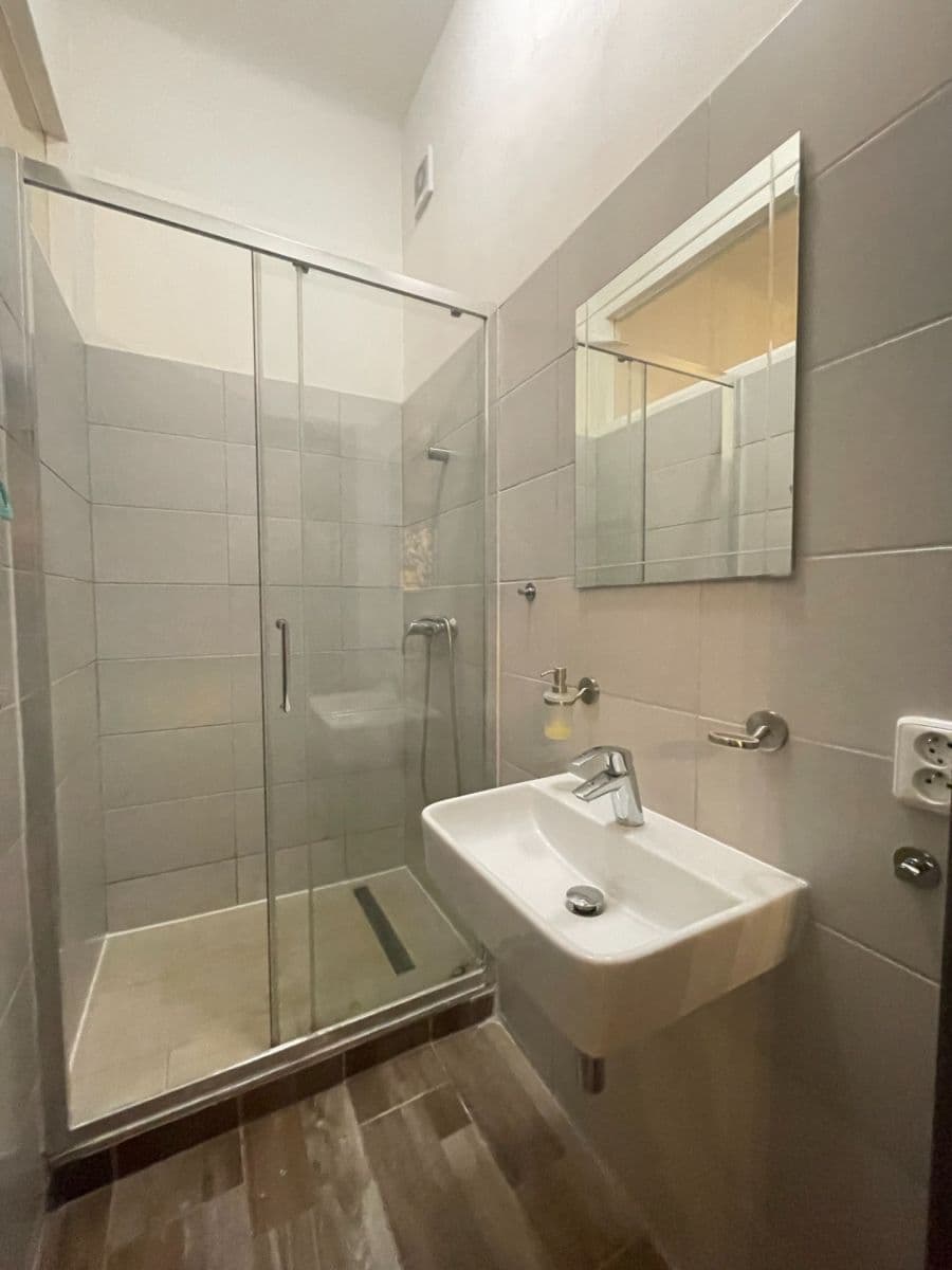 Pronájem bytu 2+kk 42 m², Navrátilova, Praha, Praha Pronájem bytu 2+kk 42 m², Navrátilova, Praha, Praha