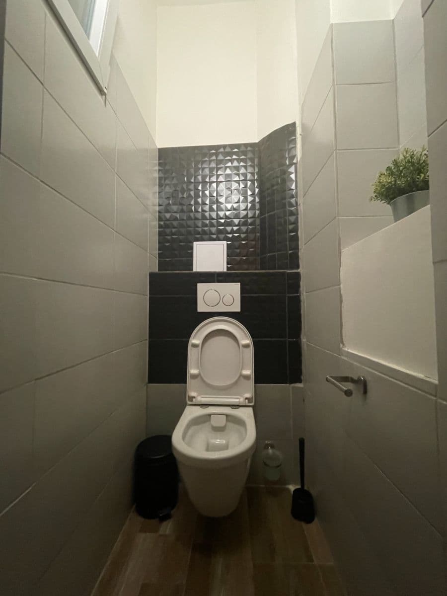 Pronájem bytu 2+kk 42 m², Navrátilova, Praha, Praha Pronájem bytu 2+kk 42 m², Navrátilova, Praha, Praha
