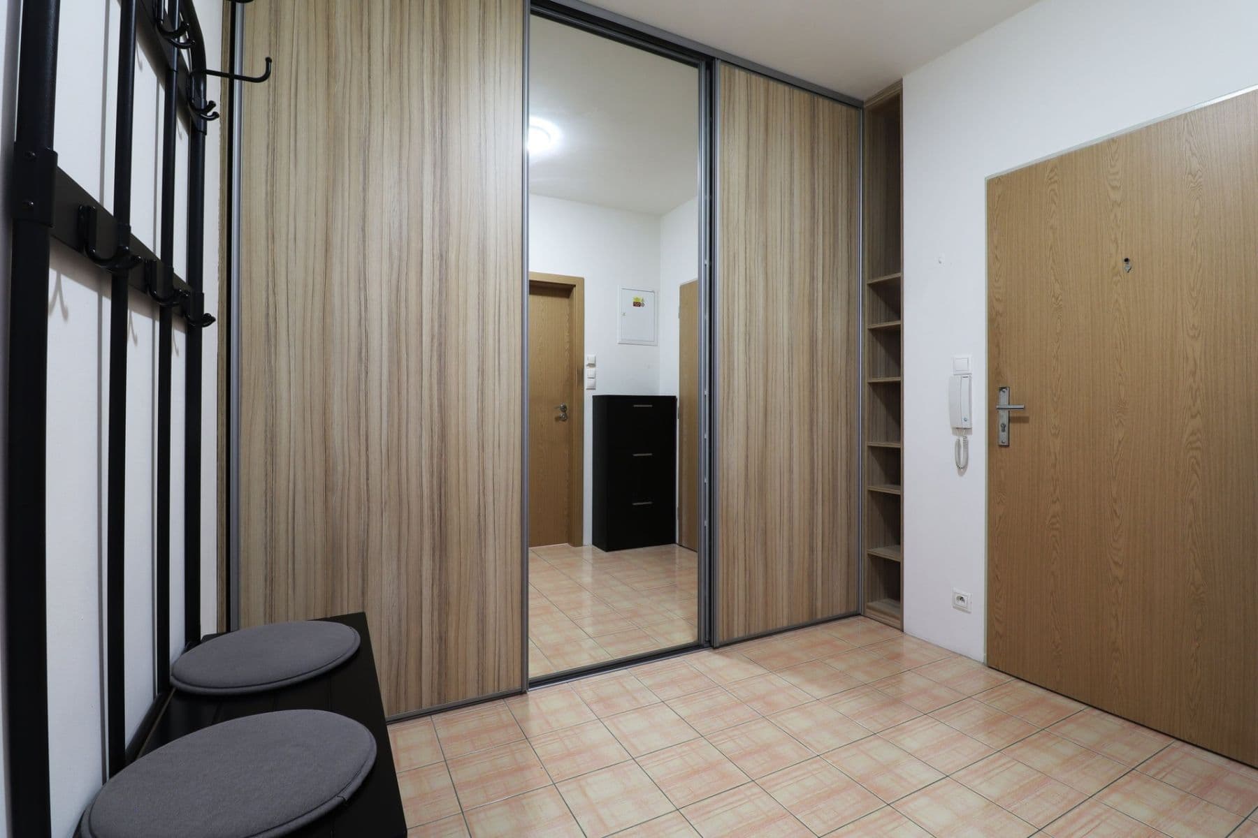 Pronájem bytu 2+kk 54 m², Kytlická, Praha, Praha Pronájem bytu 2+kk 54 m², Kytlická, Praha, Praha