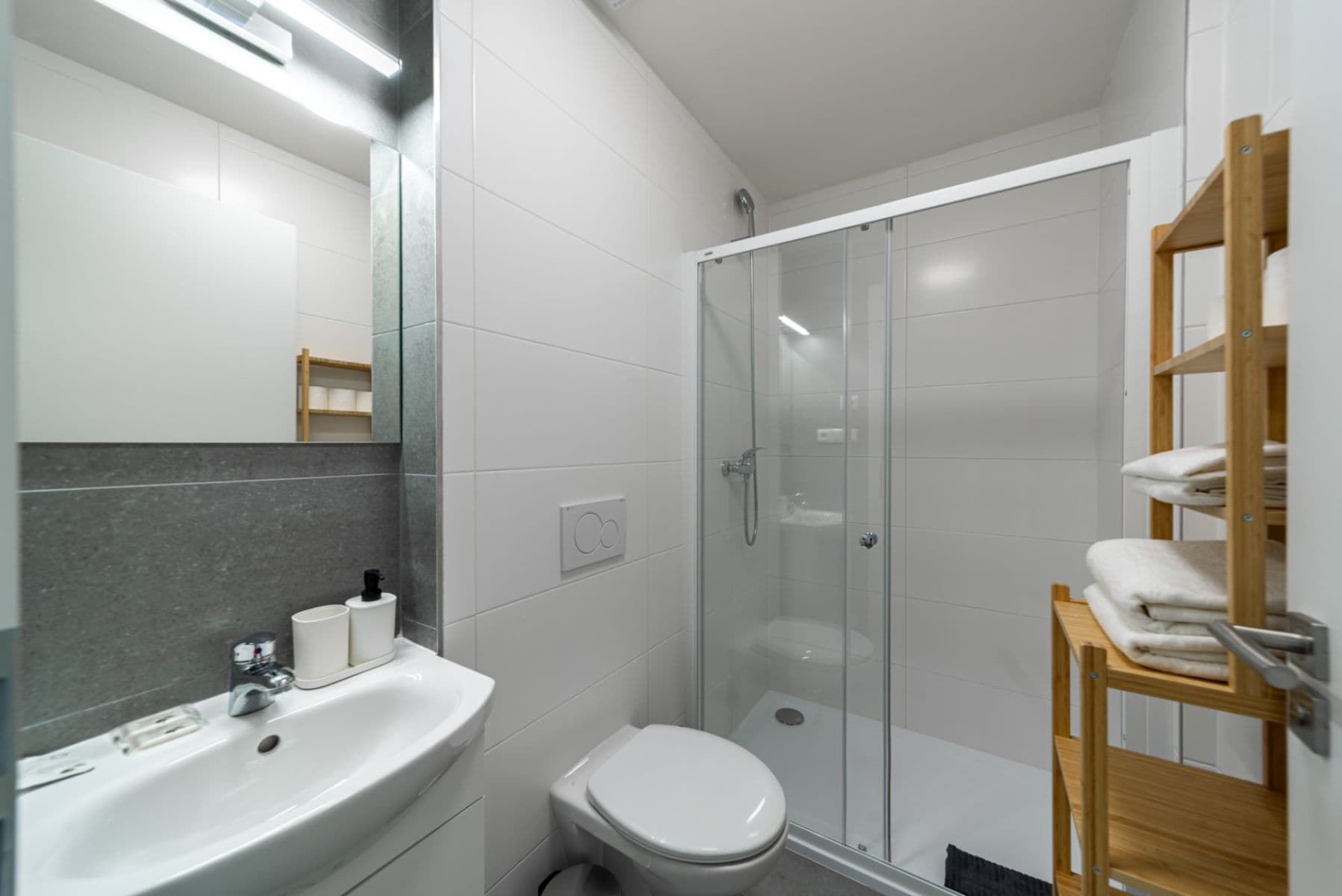 Pronájem bytu 1+kk 29 m², Bořivojova, Praha, Praha Pronájem bytu 1+kk 29 m², Bořivojova, Praha, Praha