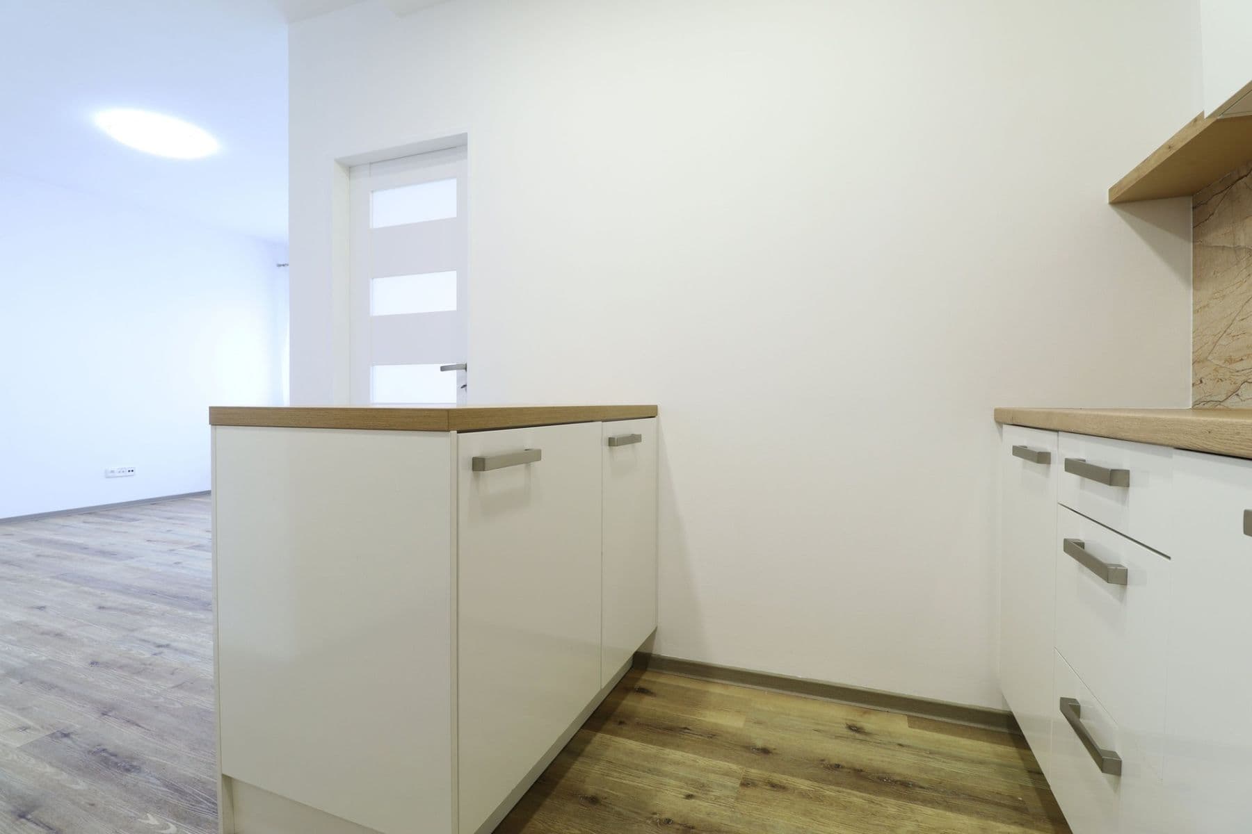 Pronájem bytu 3+kk 75 m², Hyacintová, Praha, Praha Pronájem bytu 3+kk 75 m², Hyacintová, Praha, Praha