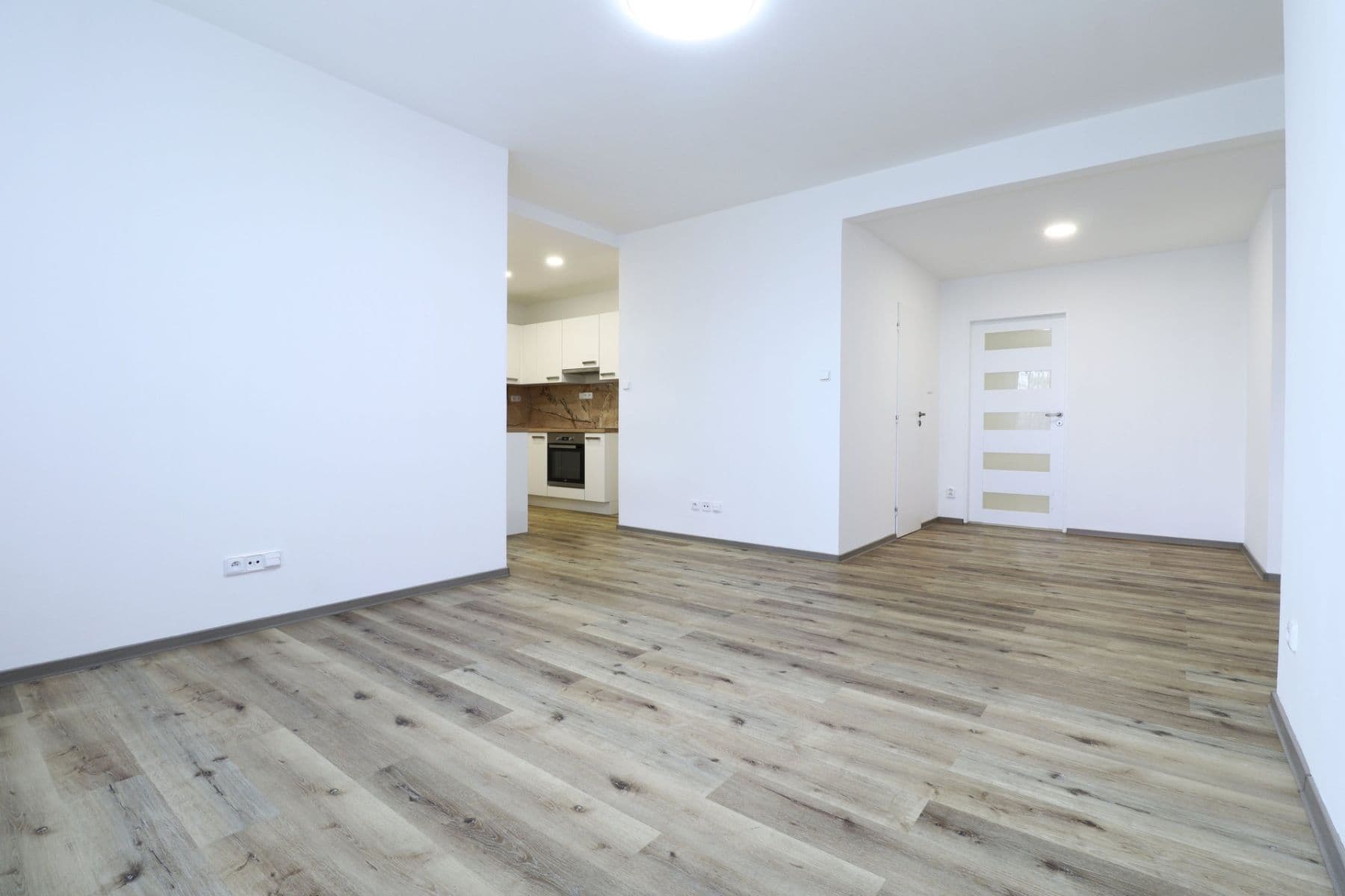 Pronájem bytu 3+kk 75 m², Hyacintová, Praha, Praha Pronájem bytu 3+kk 75 m², Hyacintová, Praha, Praha