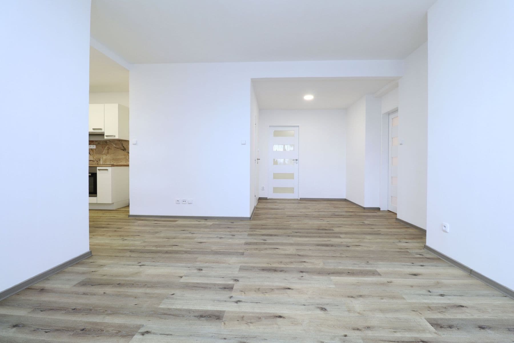 Pronájem bytu 3+kk 75 m², Hyacintová, Praha, Praha Pronájem bytu 3+kk 75 m², Hyacintová, Praha, Praha