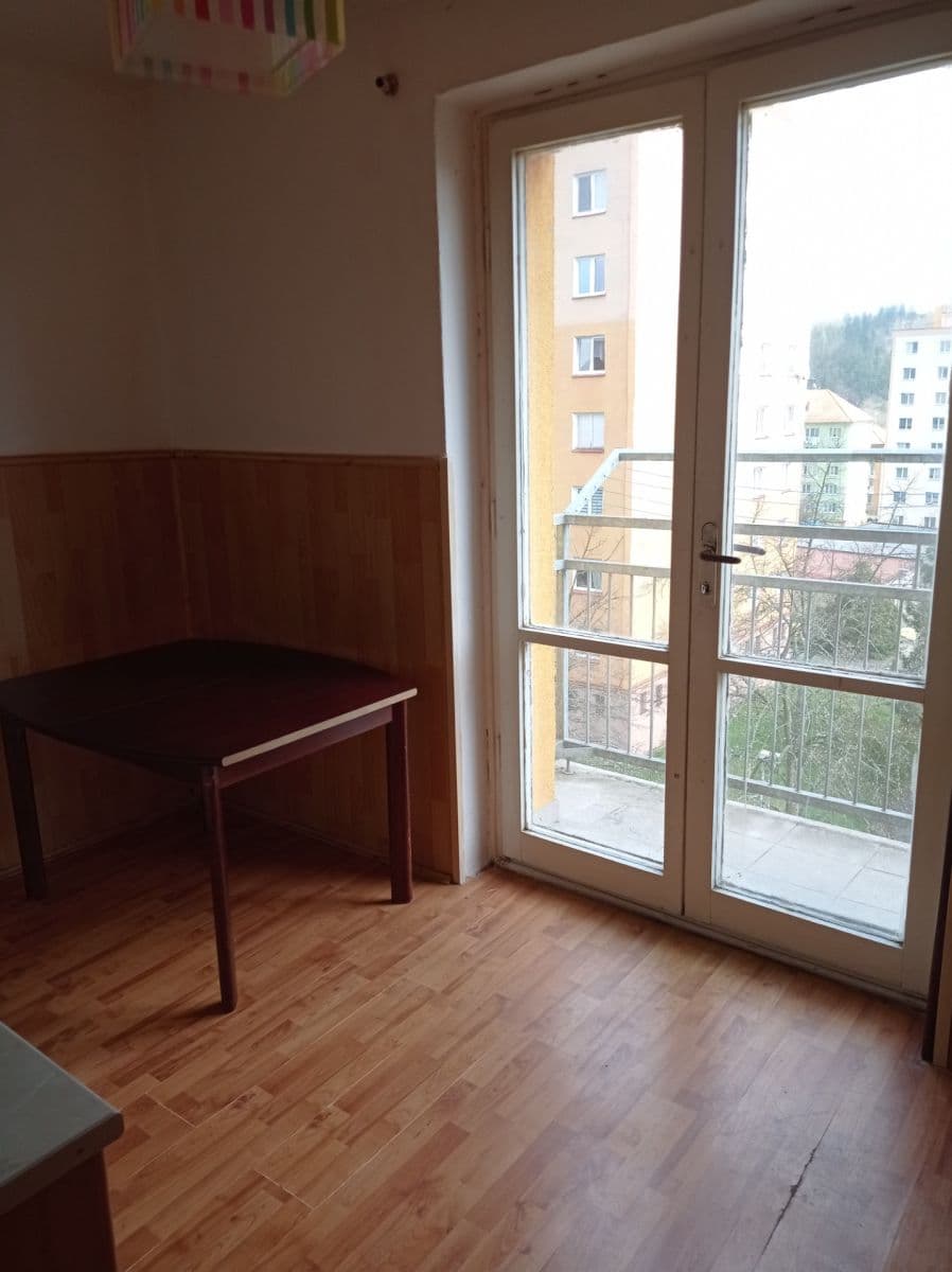 Pronájem bytu 2+1 51 m², Jana Nerudy, Kynšperk nad Ohří, Karlovarský kraj Pronájem bytu 2+1 51 m², Jana Nerudy, Kynšperk nad Ohří, Karlovarský kraj