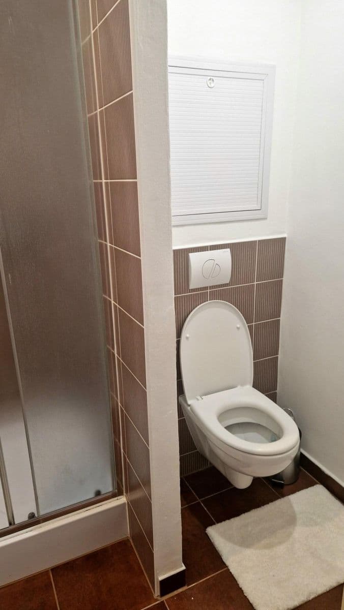 Pronájem bytu 1+kk 25 m², Leoše Janáčka, Luhačovice, Zlínský kraj Pronájem bytu 1+kk 25 m², Leoše Janáčka, Luhačovice, Zlínský kraj