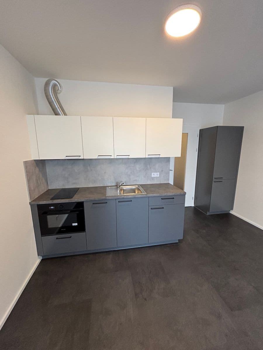Pronájem bytu 1+kk 32 m², Poděbradská, Praha, Praha Pronájem bytu 1+kk 32 m², Poděbradská, Praha, Praha