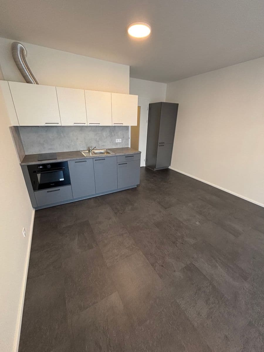 Pronájem bytu 1+kk 32 m², Poděbradská, Praha, Praha Pronájem bytu 1+kk 32 m², Poděbradská, Praha, Praha