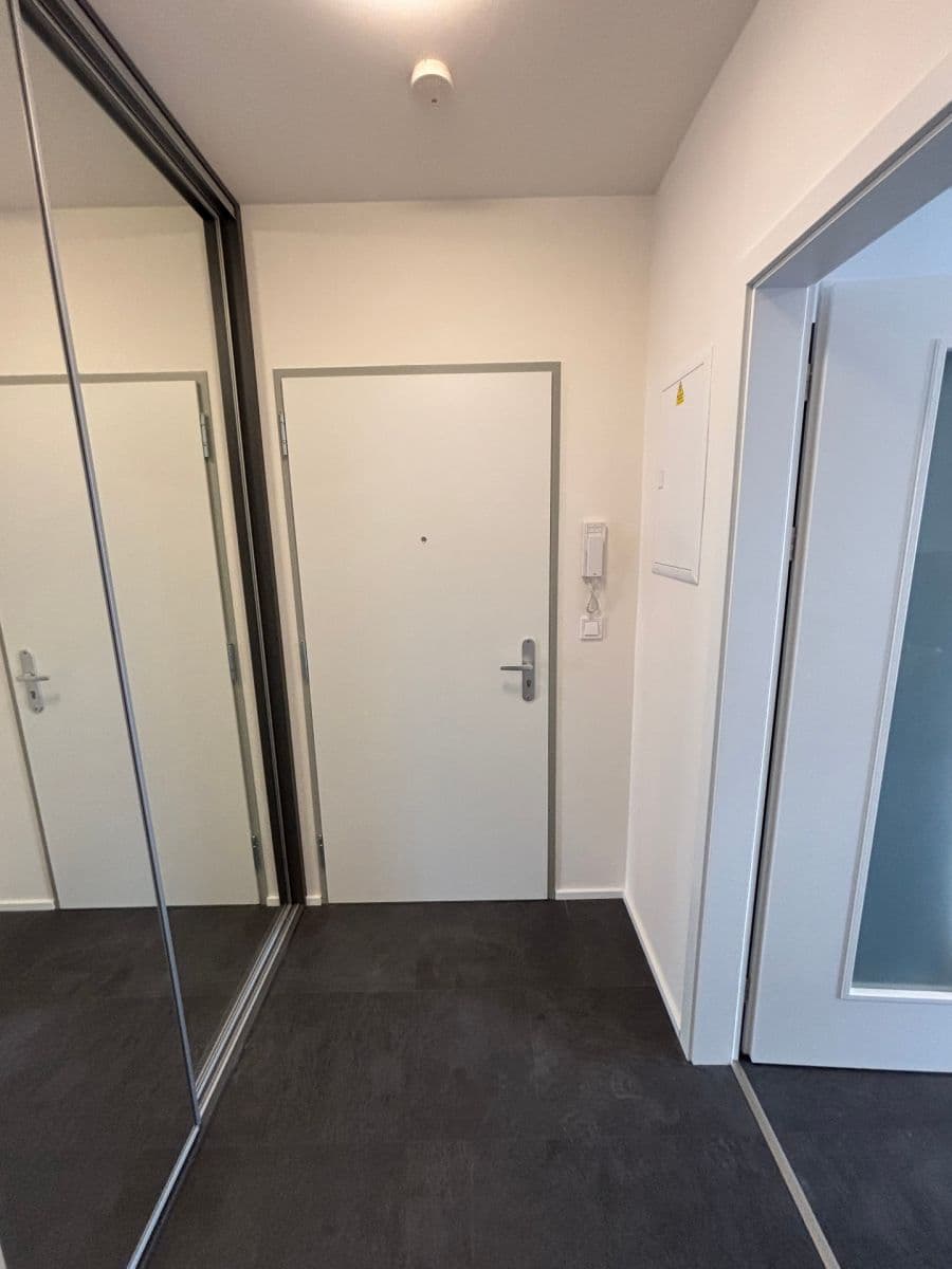 Pronájem bytu 1+kk 32 m², Poděbradská, Praha, Praha Pronájem bytu 1+kk 32 m², Poděbradská, Praha, Praha