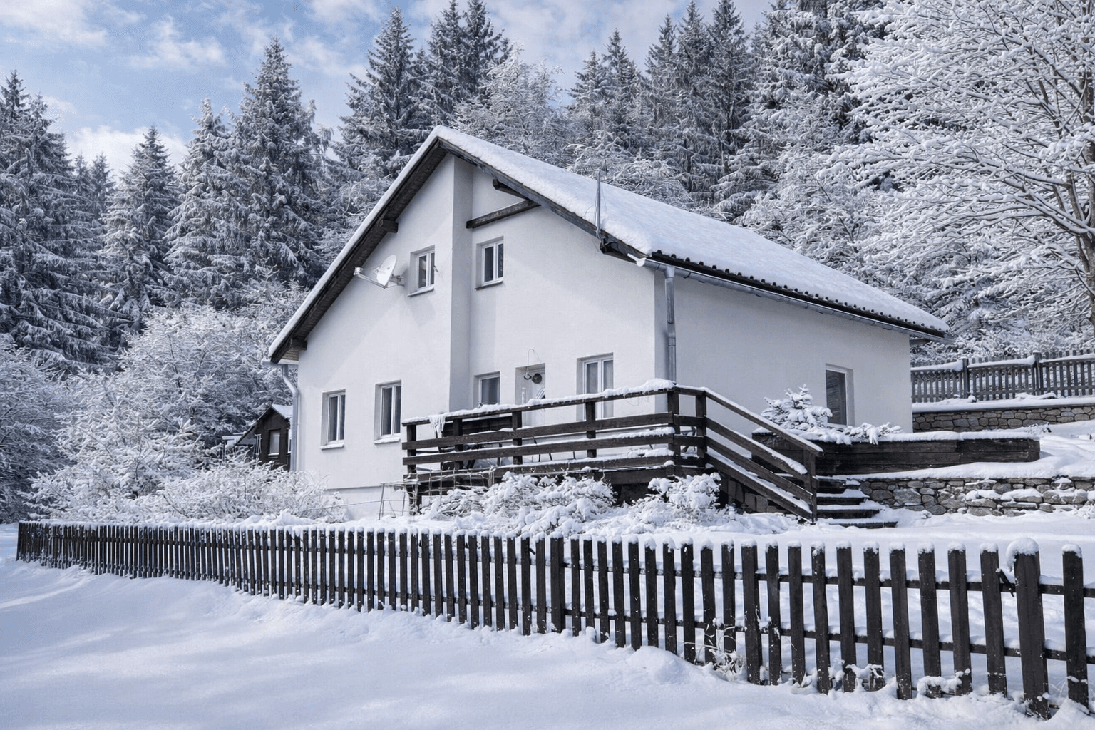 Prodej domu 100 m², pozemek 798 m², Klokočov, Žilinský kraj Prodej domu 100 m², pozemek 798 m², Klokočov, Žilinský kraj