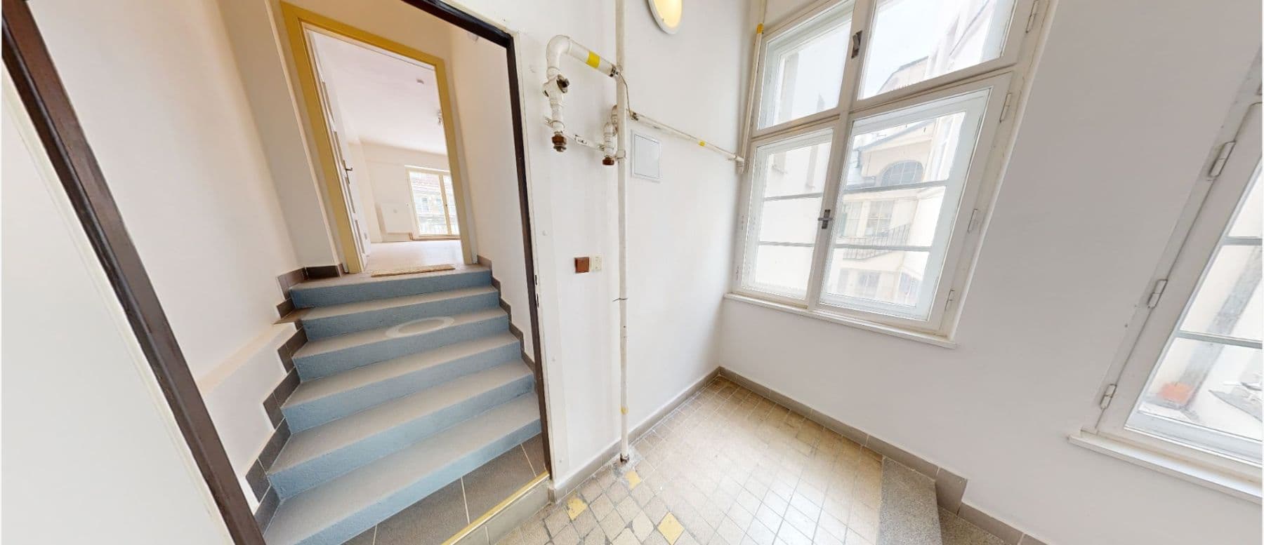 Pronájem bytu 1+kk 114 m², Staroměstské náměstí, Praha, Praha Pronájem bytu 1+kk 114 m², Staroměstské náměstí, Praha, Praha