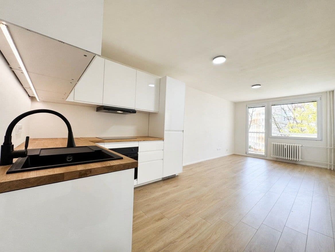 Prodej bytu 4+kk 77 m², Bezručova, Mělník, Středočeský kraj Prodej bytu 4+kk 77 m², Bezručova, Mělník, Středočeský kraj