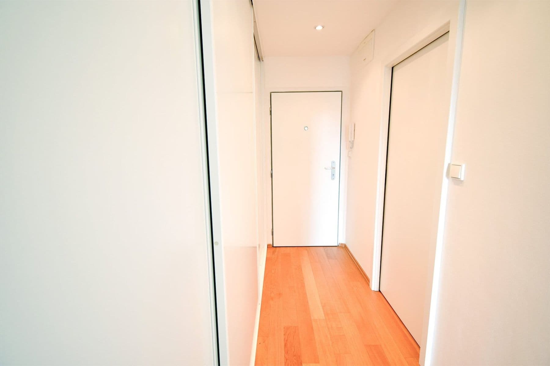 Pronájem bytu 2+kk 45 m², Petýrkova, Praha, Praha Pronájem bytu 2+kk 45 m², Petýrkova, Praha, Praha