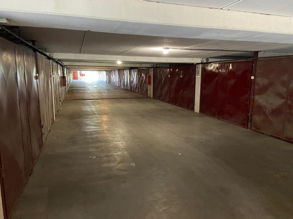 Pronájem garáže 23 m², Praha, Praha Pronájem garáže 23 m², Praha, Praha