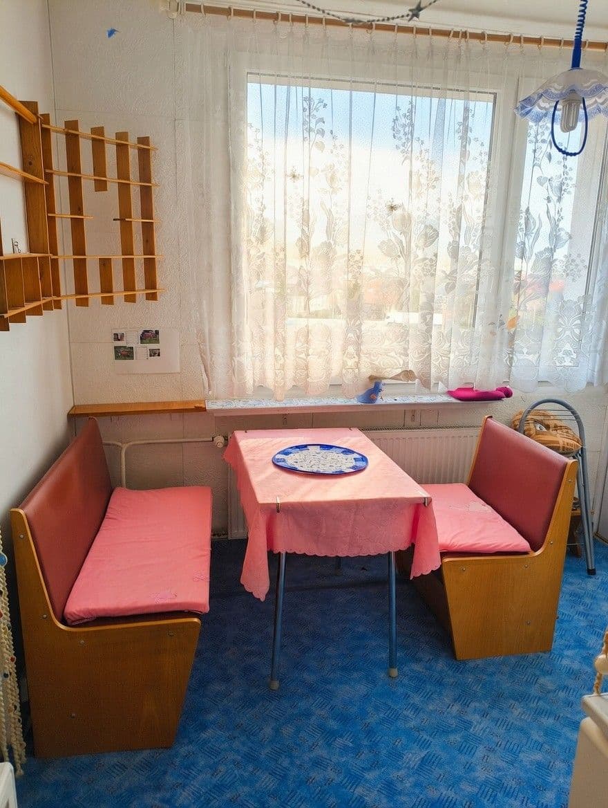 Pronájem bytu 2+1 60 m², Písečná, Chomutov, Ústecký kraj Pronájem bytu 2+1 60 m², Písečná, Chomutov, Ústecký kraj