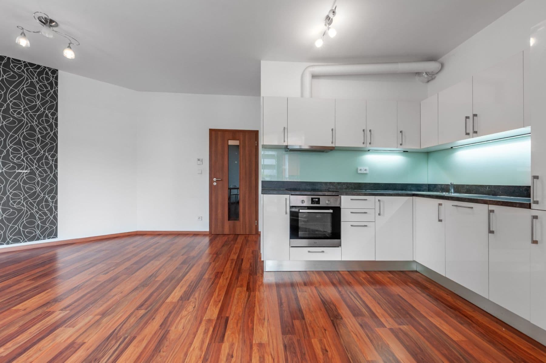 Pronájem bytu 2+kk 55 m², Počernická, Praha, Praha Pronájem bytu 2+kk 55 m², Počernická, Praha, Praha