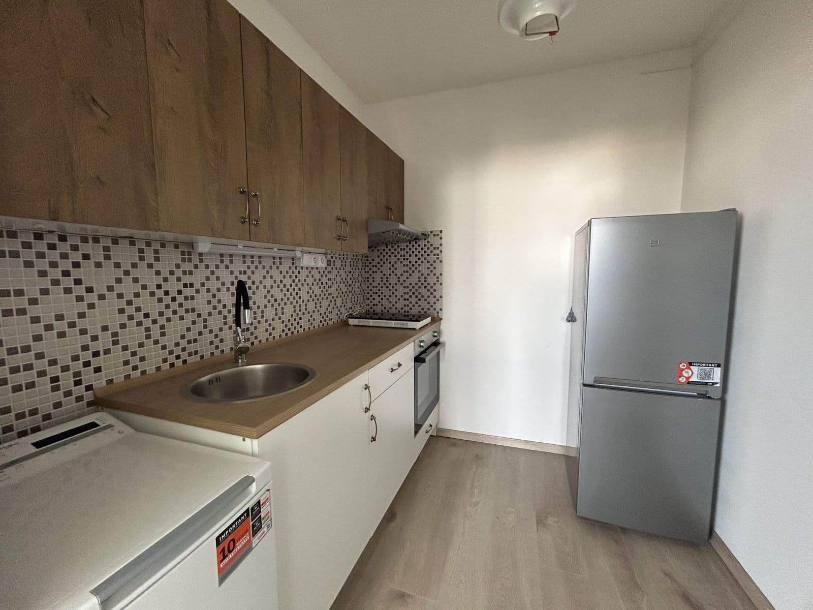 Pronájem bytu 1+kk 34 m², Křivenická, Praha, Praha Pronájem bytu 1+kk 34 m², Křivenická, Praha, Praha