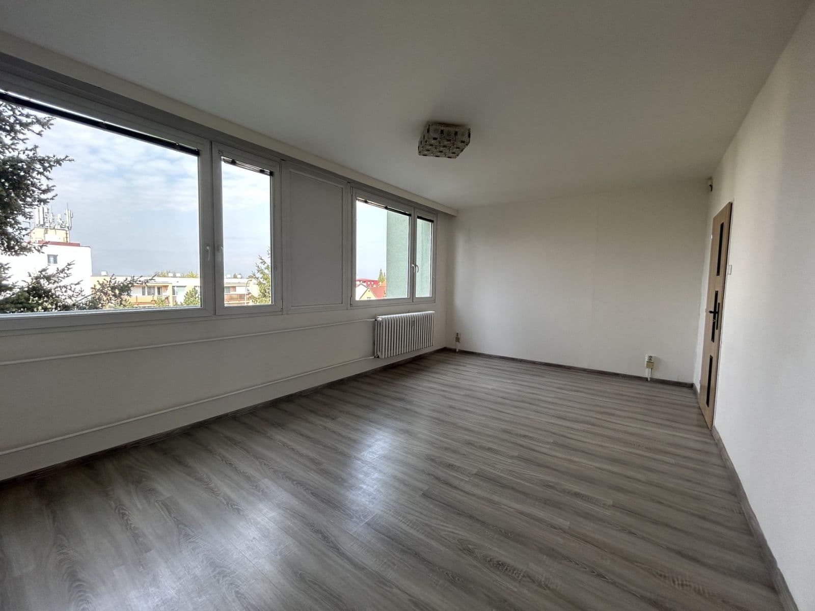 Pronájem bytu 1+kk 34 m², Křivenická, Praha, Praha Pronájem bytu 1+kk 34 m², Křivenická, Praha, Praha