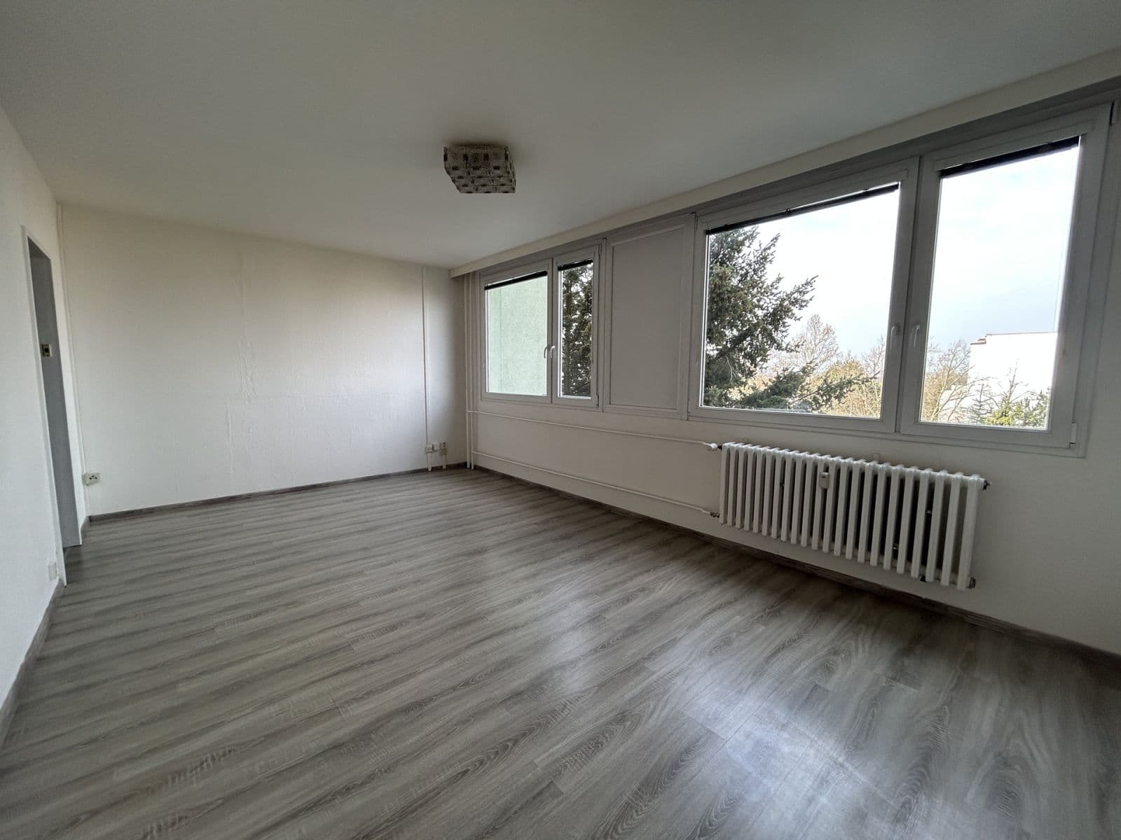 Pronájem bytu 1+kk 34 m², Křivenická, Praha, Praha Pronájem bytu 1+kk 34 m², Křivenická, Praha, Praha