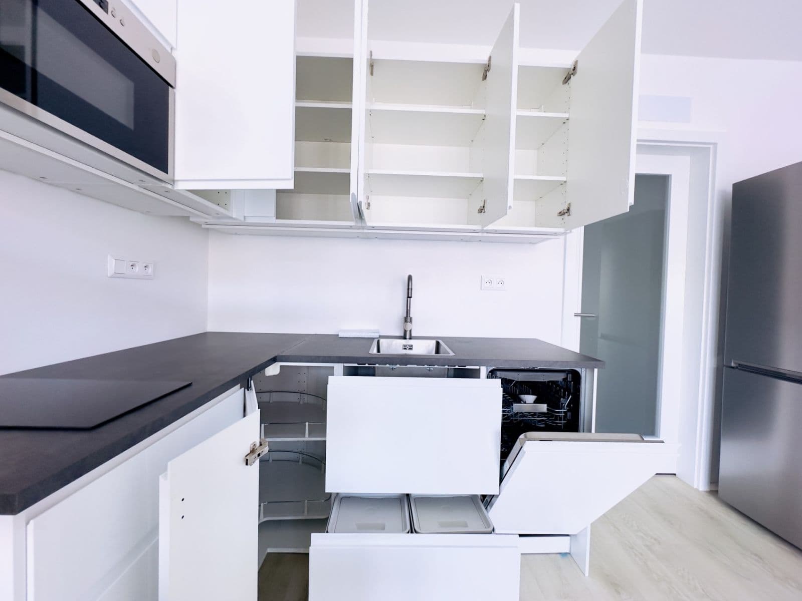 Pronájem bytu 1+kk 28 m², Lidická, Brno, Jihomoravský kraj Pronájem bytu 1+kk 28 m², Lidická, Brno, Jihomoravský kraj