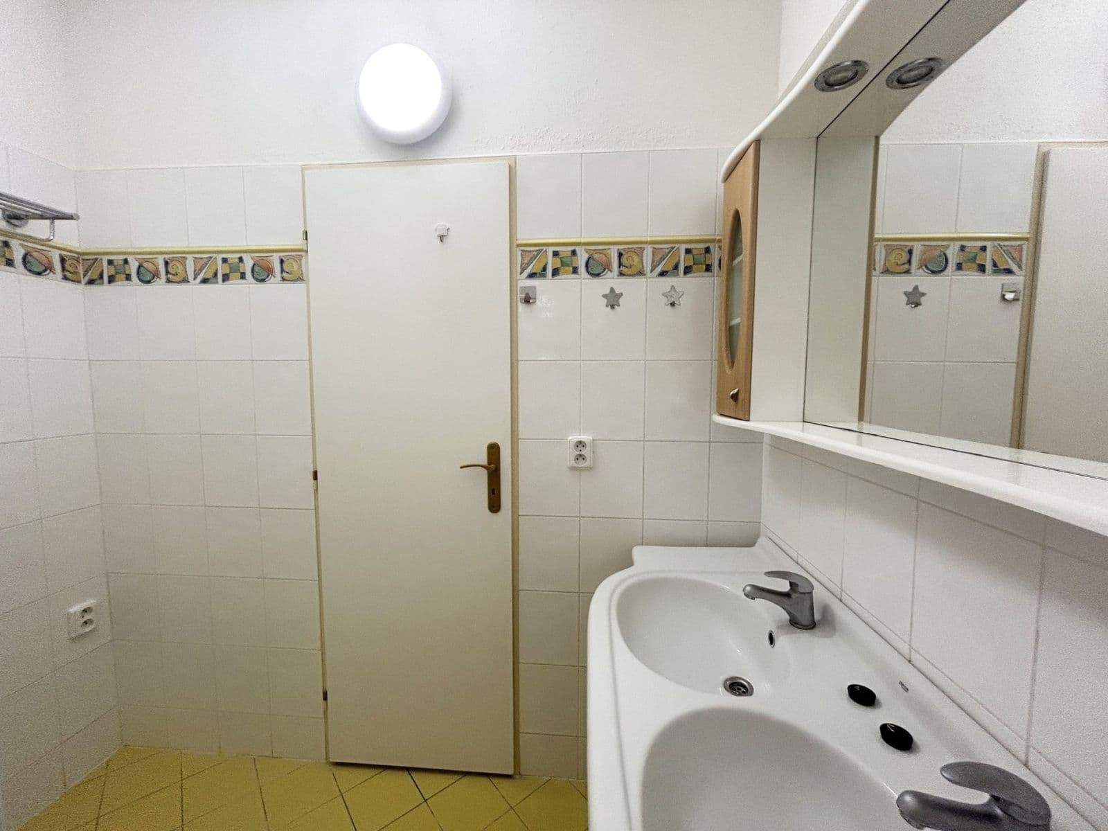 Pronájem bytu 3+1 84 m², Roháčova, Český Brod, Středočeský kraj Pronájem bytu 3+1 84 m², Roháčova, Český Brod, Středočeský kraj