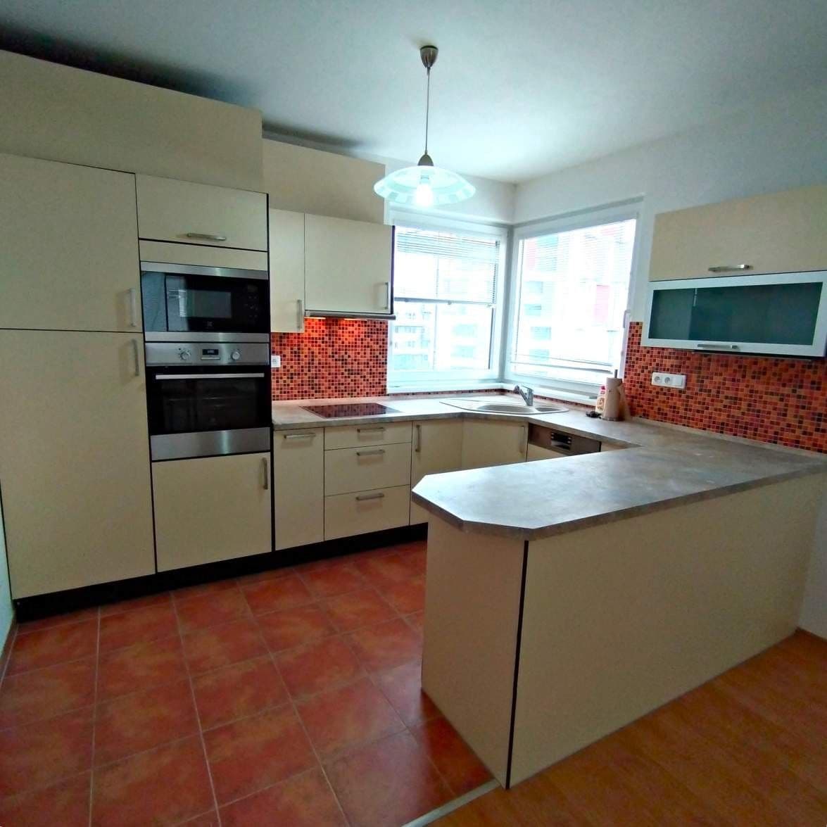 Pronájem bytu 2+kk 58 m², Hornoměcholupská, Praha, Praha Pronájem bytu 2+kk 58 m², Hornoměcholupská, Praha, Praha
